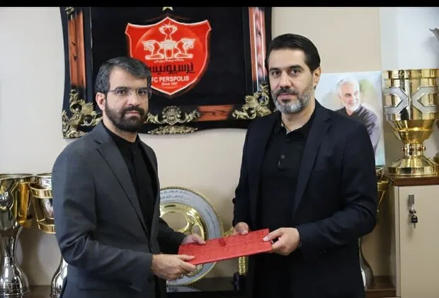 افشین پیروانی دو سال دیگر در پرسپولیس ماند