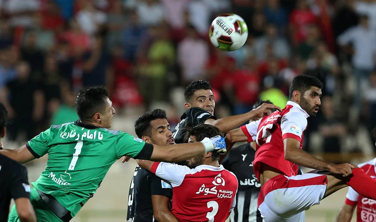 پایان هفته چهارم با صدرنشینی پرسپولیس