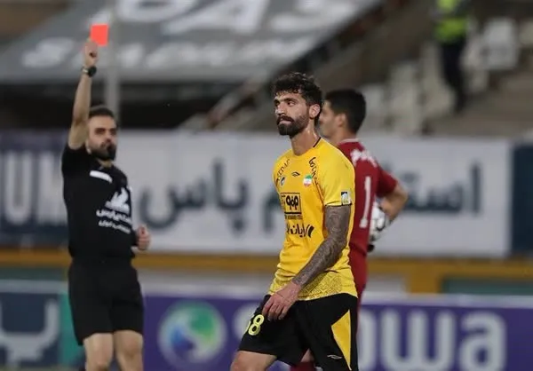 محرومیت و جریمه مدافع سپاهان توسط AFC
