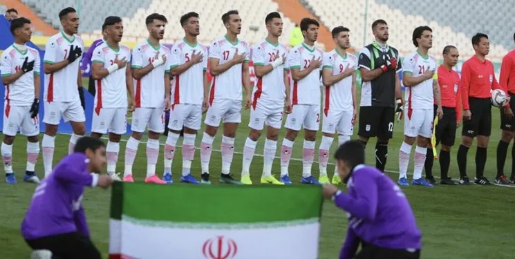 اميدها با بازوبند سياه مقابل عراق به ميدان مى‌روند