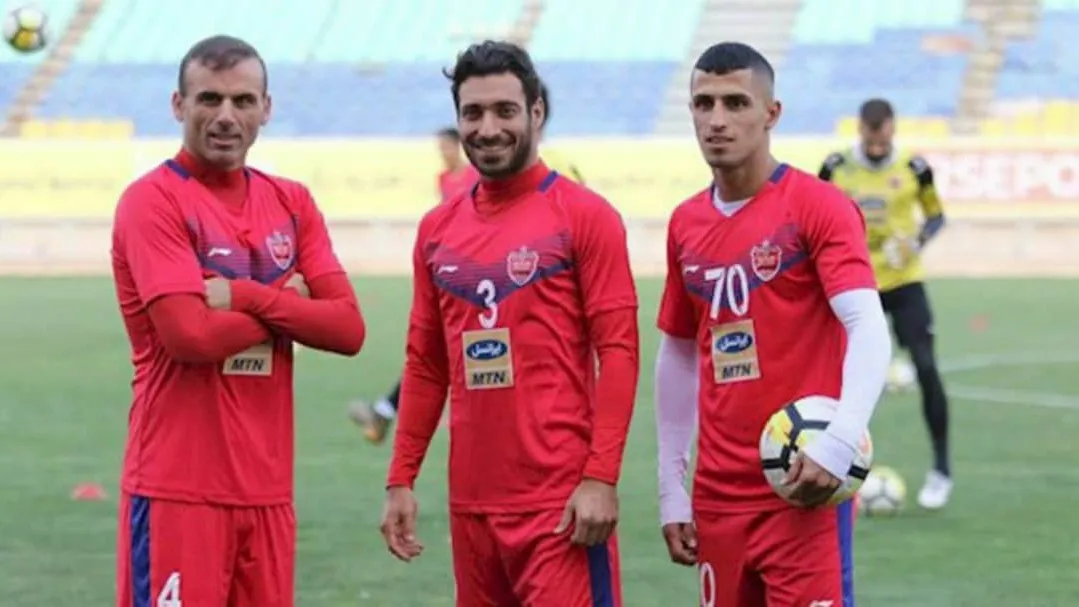 خلیل زاده:باشگاه فقط وعده می دهد/ نمی توانند بهتر است بروند پی کارشان