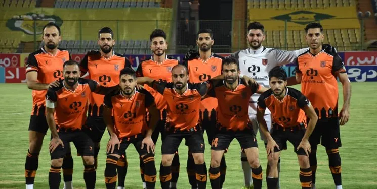 مس با یک پنالتی هوادار را شکست داد