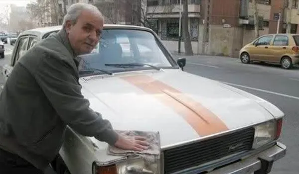 اکبر افتخاری درگذشت