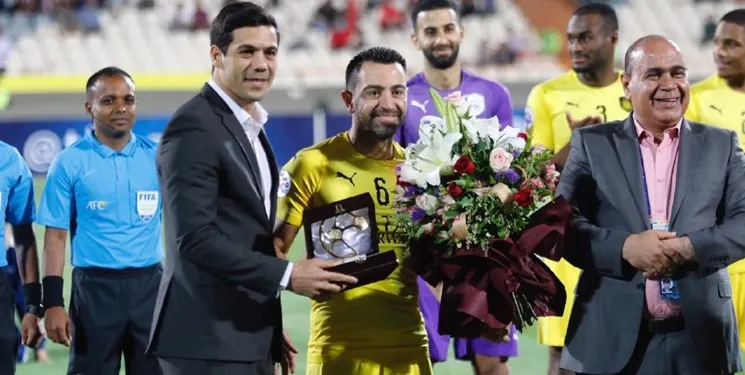 آخرین بازی ژاوی و تقدیر باشگاه پرسپولیس از ستاره سابق بارسلونا