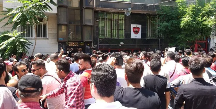 اعتراض پرسپولیسی‌ها به روز سوم رسید