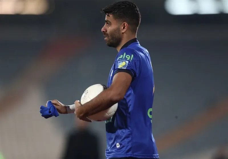 مدافع استقلال محروم شد و رکورد زد!