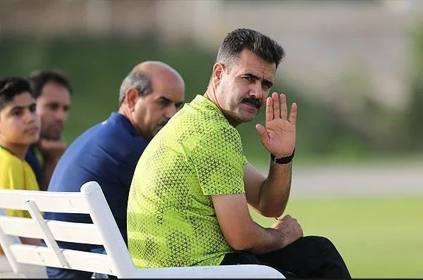 سيروس پورموسوي: از فوتبال لذت نمي بريم زيرا مربيان حاشيه امنيت ندارند