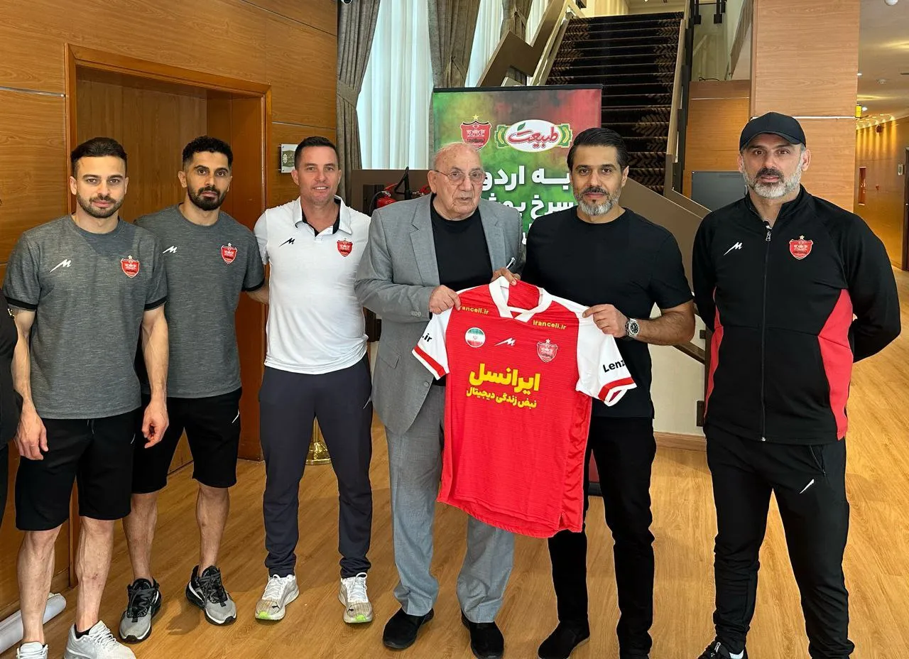 سورپرایز اردوی پرسپولیسی‌ها در دوبی +عکس