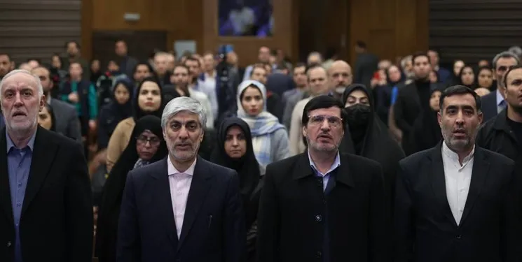 هدایای مقام معظم رهبری به مدال‌آوران تهرانی هانگژو اهدا شد
