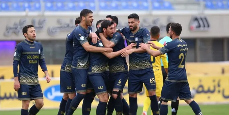 پیروزی گل‌گهر و هوادار