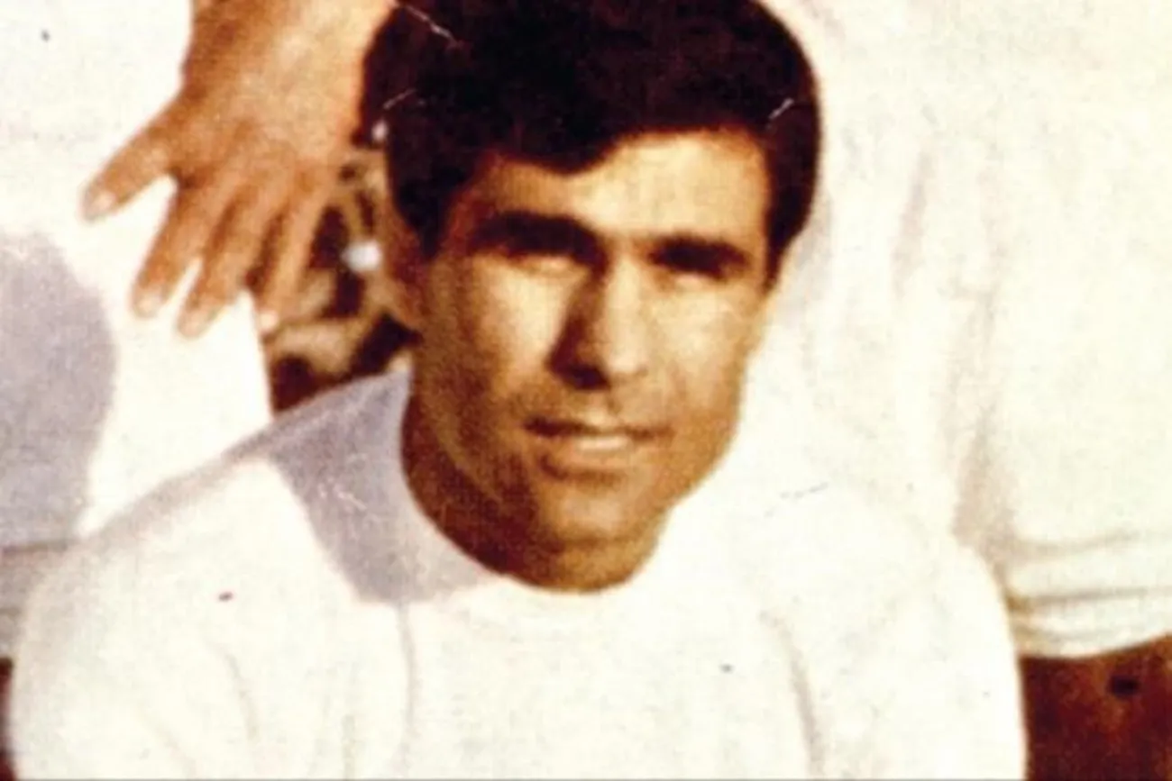 منشی زاده، اولین گلزن تاریخ دربی شد