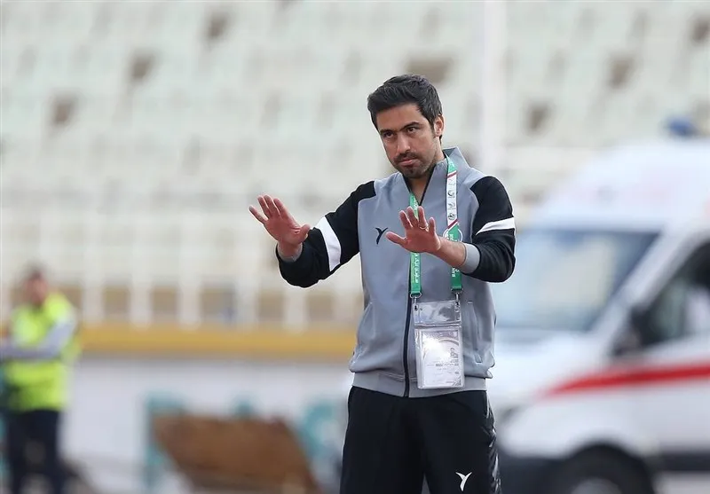خسرو حیدری: می خواهند استقلال یک تیم متوسط باشد