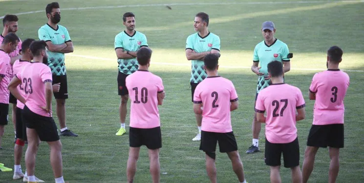 گزارش تمرین پرسپولیس/بازگشت گل محمدی در روز تقدیر از یک سرباز