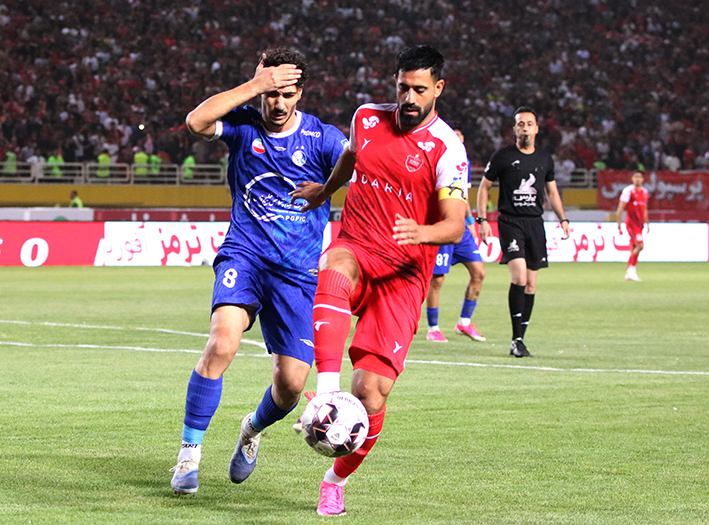 گزارش تصویری دیدار تیم های استقلال و پرسپولیس