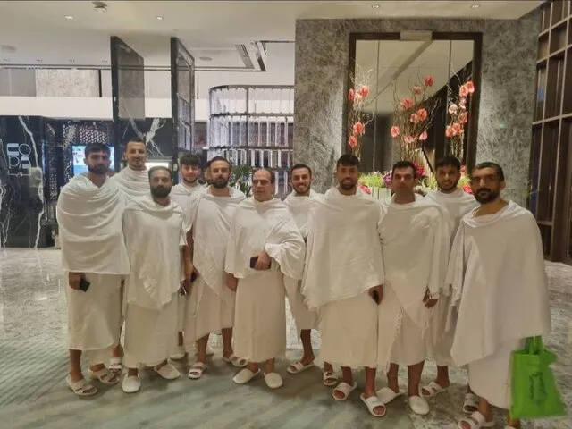 استقلالی ها به زیارت خانه خدا رفتند