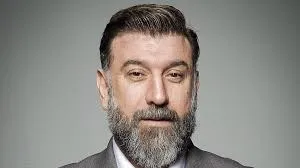 سلطانی‌فر: همه امکانات درمانی برای بهبود انصاریان را بکار گیرید