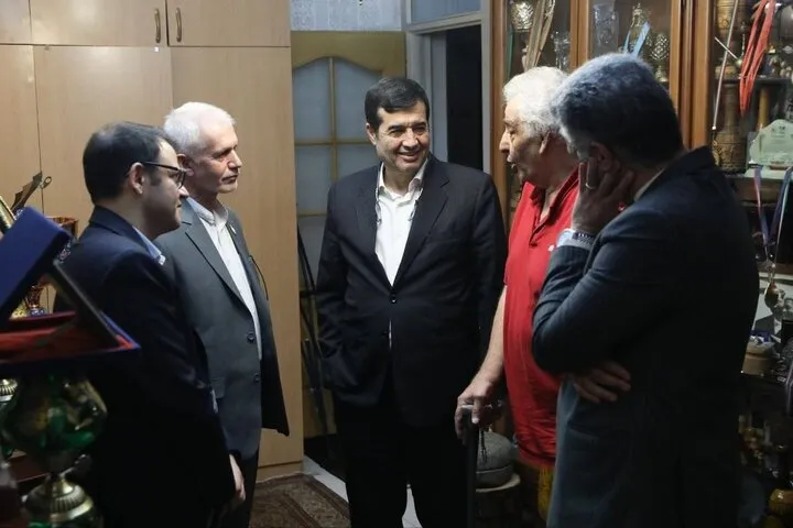وزیر ورزش از محمدرضا طالقانی عیادت کرد