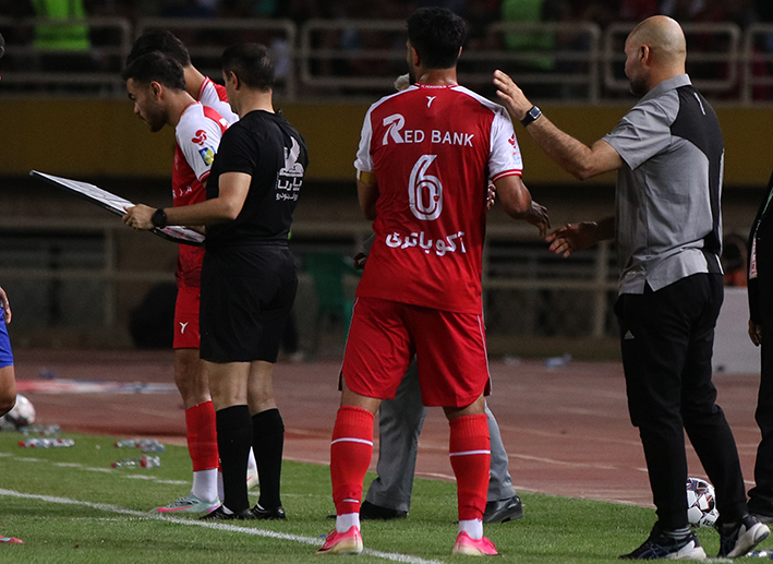 گزارش تصویری دیدار تیم های استقلال و پرسپولیس