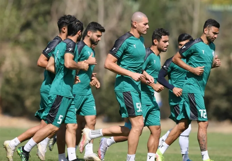 بازیکنان استقلال اعتصاب کردند!