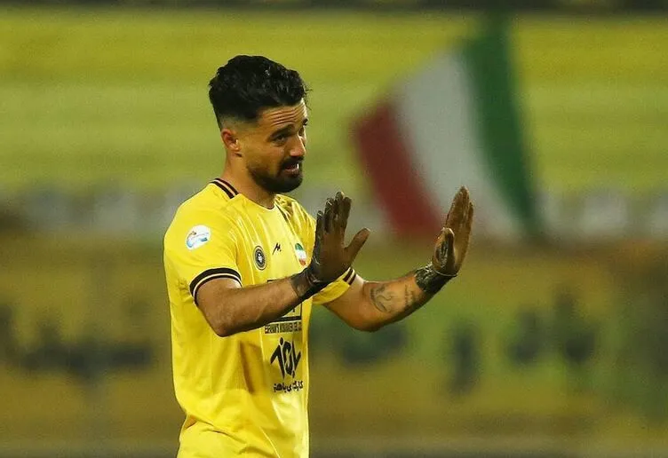 امید نورافکن سرباز ملوان شد
