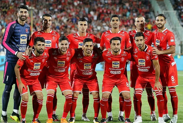 برجا مانده از دیدار شب گذشته ورزشگاه آزادی؛ پیتزاخورهای آماتور!