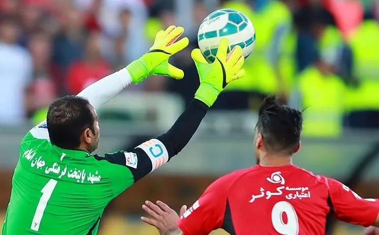 پرسپولیس از شکست فرار کرد/سوغات سه امتیازی استقلال از مشهد