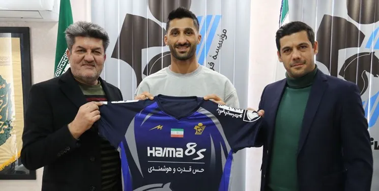 مظاهری به پیکان پیوست/ هافبک جوان مس شاگرد حسینی شد