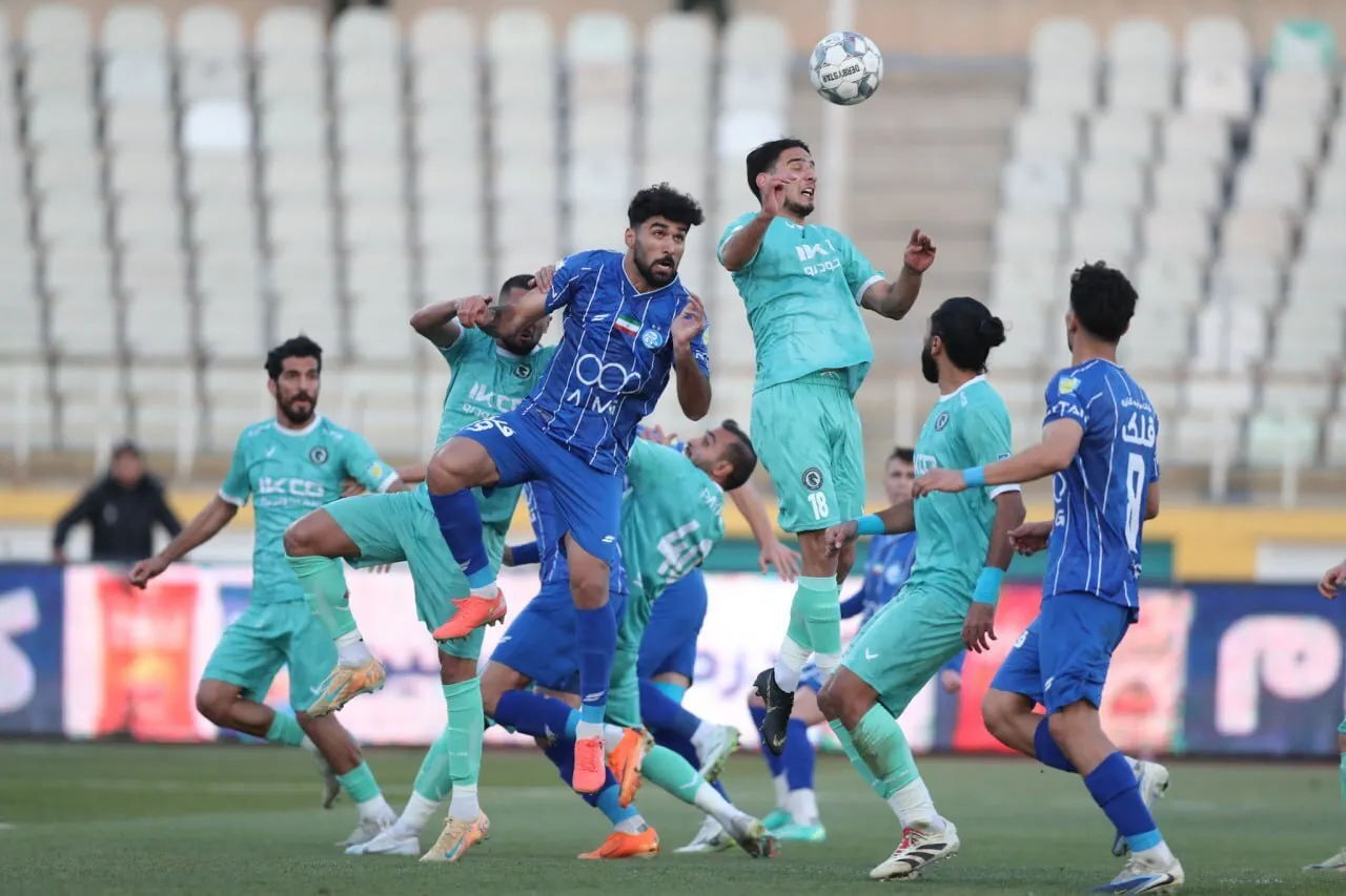 استقلال و " بی‌ثباتیِ تکراری "