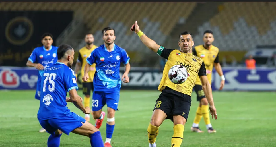 ساعت دیدار سپاهان و فجرسپاسی تغییر کرد