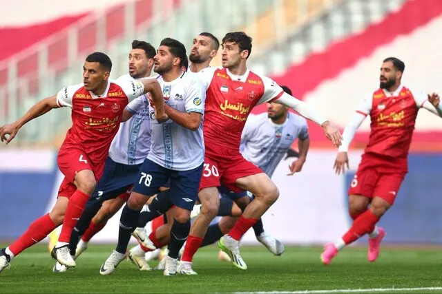 صعود موقت پرسپولیس با شکست تراکتور به رتبه دوم جدول