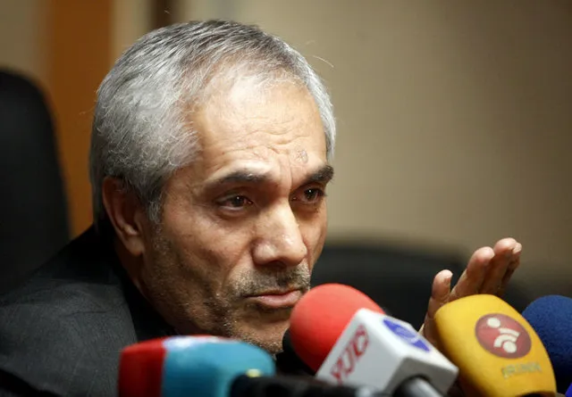 طاهری: وزیر استعفایم را قبول نکرد؛در پرسپولیس می مانم