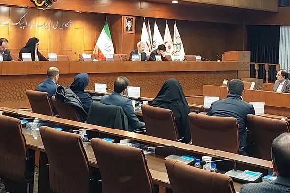 مجمع تنیس روی‌میز برای برکناری نوروزی به نتیجه نرسید