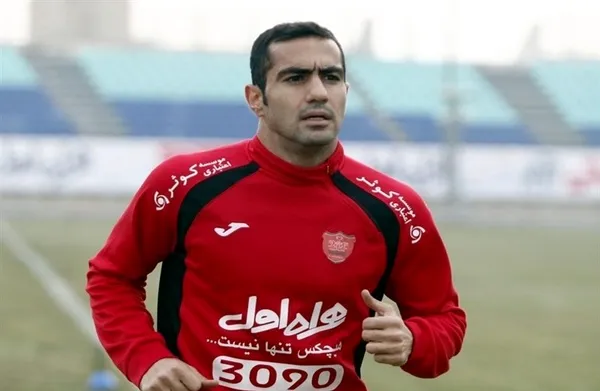 بازیکن مصدوم پرسپولیس پا به توپ می شود