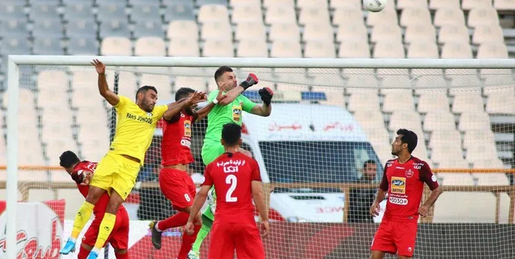 بازگشت دروازه‌بان پرسپولیس به تعویق افتاد