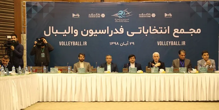انتخابات والیبال/ سعادتمند به نفع داورزنی کناره گیری کرد