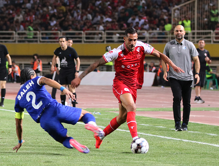 گزارش تصویری دیدار تیم های استقلال و پرسپولیس