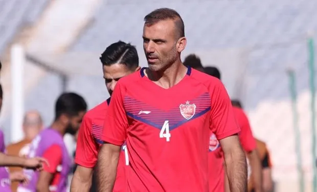 حسینی: فقط فغانی می‌توانست بازی سپاهان و پرسپولیس را سوت بزند