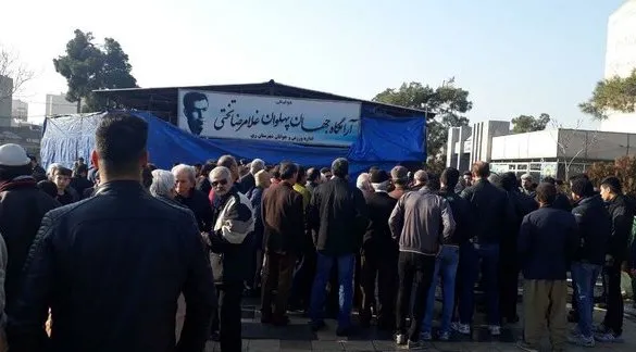 برگزاری مراسم سالگرد تختی با حضور مردم، پیشکسوتان و مسئولان
