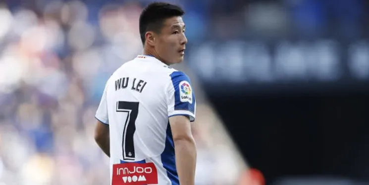 فوروارد چینی اسپانیول کرونا گرفت