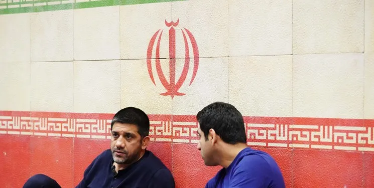 دبیر: روی تشک تمرین گریه کنید، نه در مسابقات جهانی