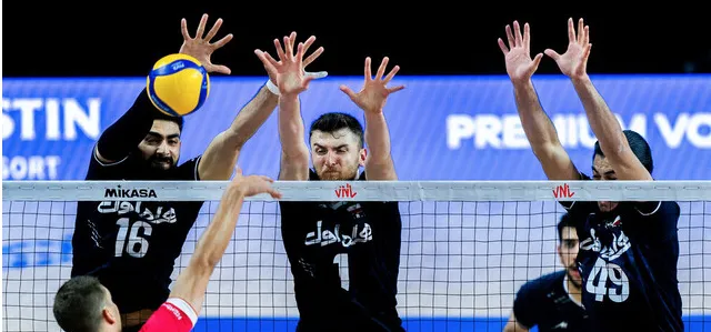 ایران صفر - فرانسه ۳ / باخت تیم ملی والیبال در غیاب سرمربی