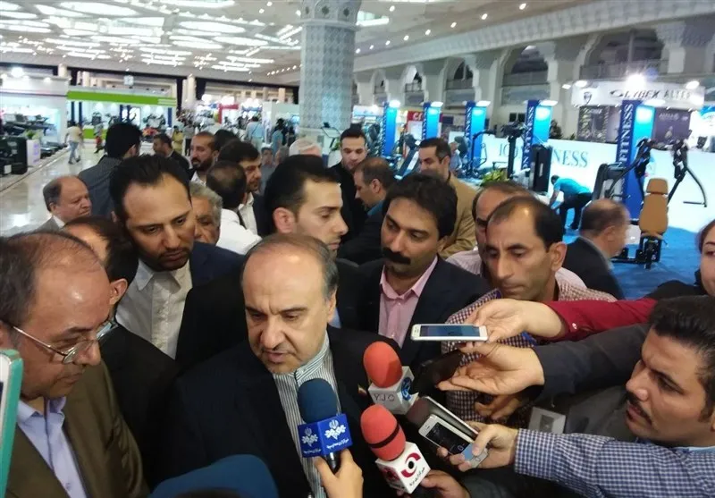 صحبت های تازه وزیر ورزش درباره انتقادات ملی پوشان فوتبال و استعفای «قریب»