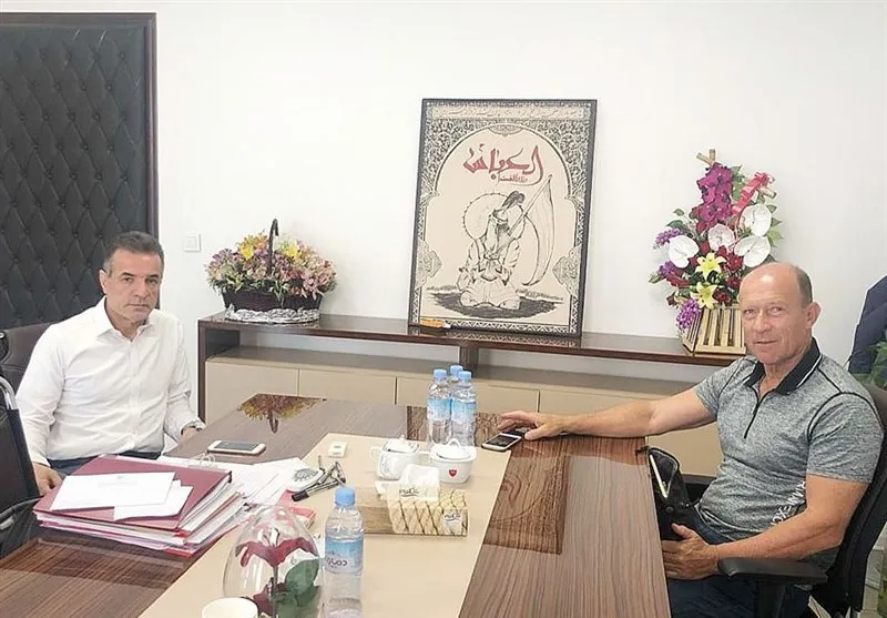 تأکید کالدرون بر اعلام لیست مازاد پرسپولیس بعد از بازی با نساجی