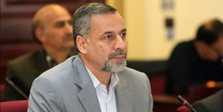 شیرازی و پسرش 2 سال محروم شدند
