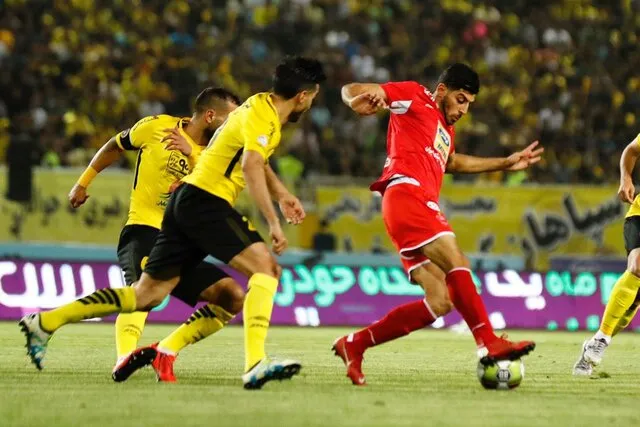 شاهکار پرسپولیس در نقش جهان/ سپاهان حذف شد