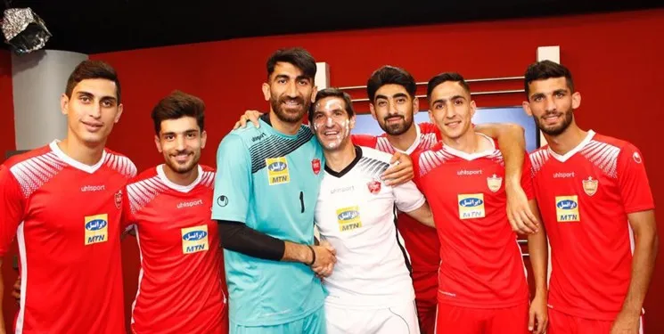 گزارش تمرین پرسپولیس در روز تولد خواگین