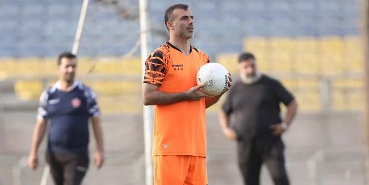 مشکل سیدجلال برای نشستن روی نیمکت پرسپولیس حل شد