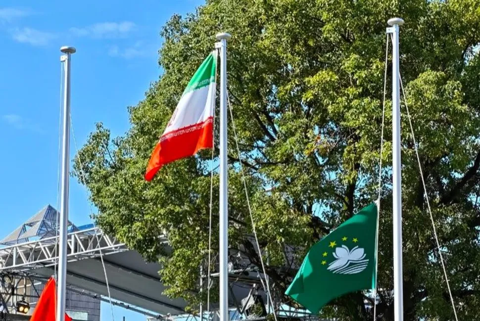 پرچم ایران در دهکده بازی‌های آسیایی به اهتزاز درآمد