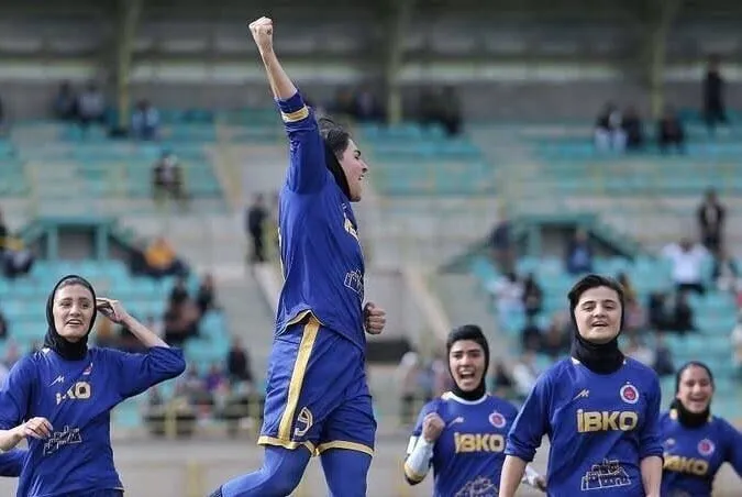 قهرمانی خاتون بم در لیگ برتر فوتبال بانوان
