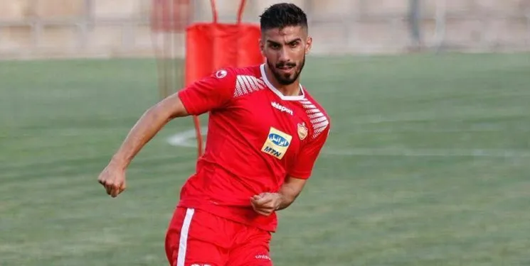 آدام همتی با فسخ دو طرفه از پرسپولیس جدا شد
